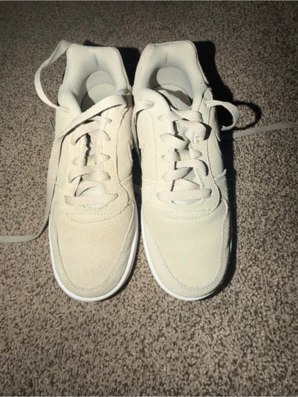 Women’s Casual Low-Top Sneakers in Light Beige